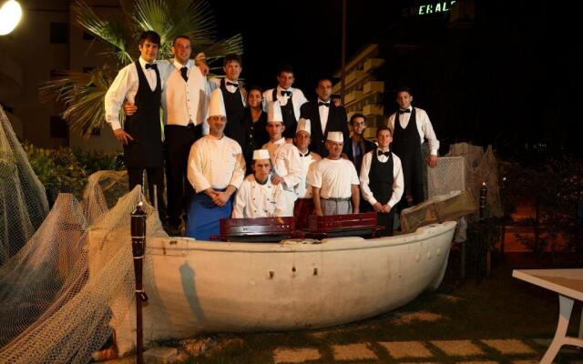 SeaPark Family Resort & Spa