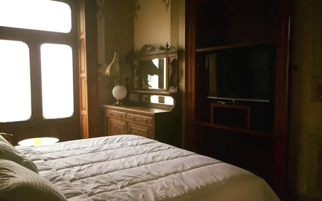 Leonora Hostal - Hostel