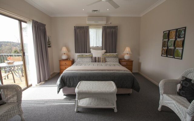 Batemans Bay Manor - Bed and Breakfast