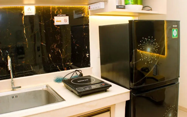 Homey And Nice 2Br At Meikarta Apartment