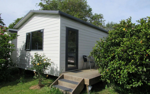 The White Elephant Accommodation - Hostel