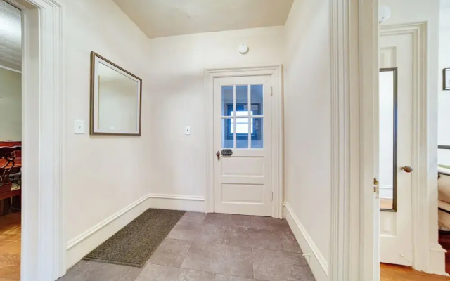 Central Meadville Apartment - Walk to Downtown!