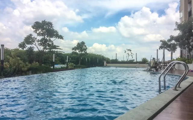 New Furnish 1BR Apartment The Oasis near Lippo Cikarang