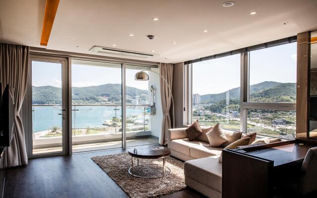 Bayfront Geoje