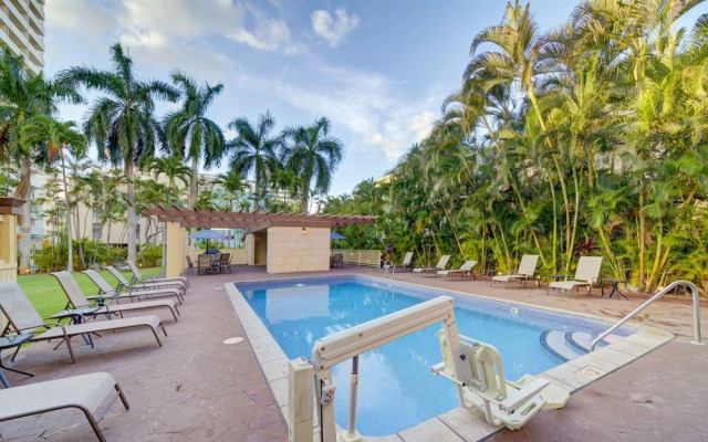 Oahu Royal Garden At Waikiki 1712 Condo