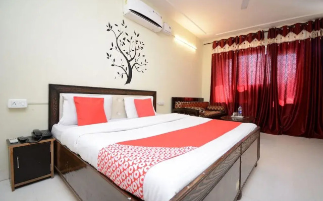 OYO 4894 Hotel The Diamond Chandigarh