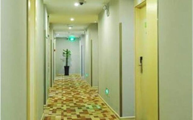Motel 168 Dalian Jiefang Plaza