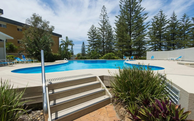 Burleigh Surf Apartments