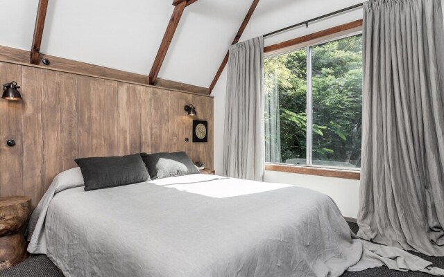 Eastern Rise Main House