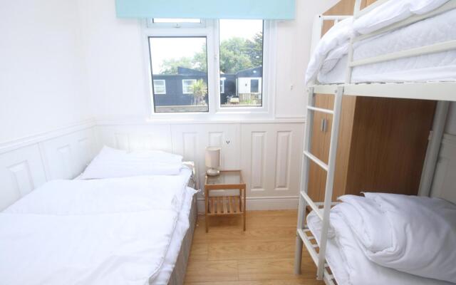 11G Medmerry Park 2 Bedroom Chalet