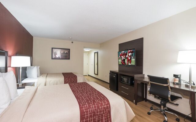 Red Roof Inn PLUS+ & Suites Opelika