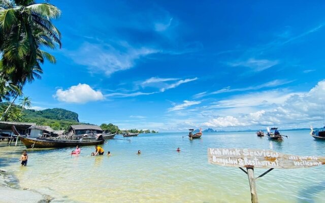 Kohmook Seaview Bungalow