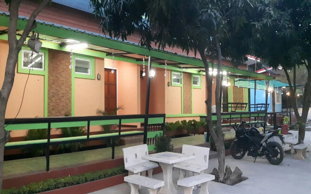 Home Hug Pak Sabai
