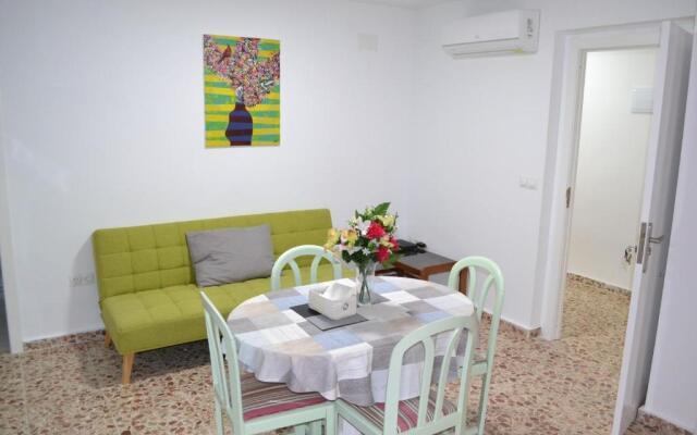 Fantastic 1 bedroom Apartment with Gallery (CB6EV)