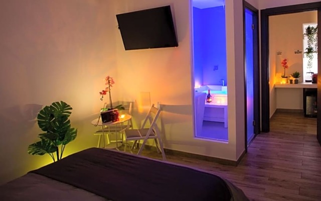 ETNEA 208 LUXURY JACUZZI SUITE Catania