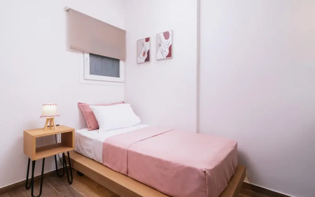 Blue Apartment in the Hill