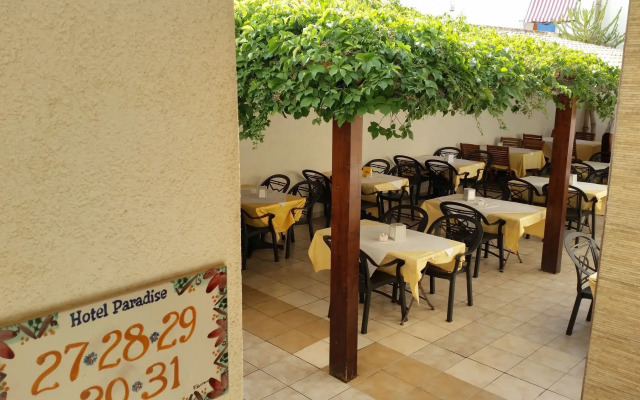 hotel al paradise