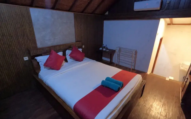 Maryan Moyo Bungalows and resto