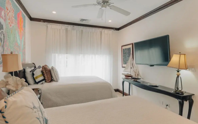 CR Luxury Altavista 2A 3 Bdrm