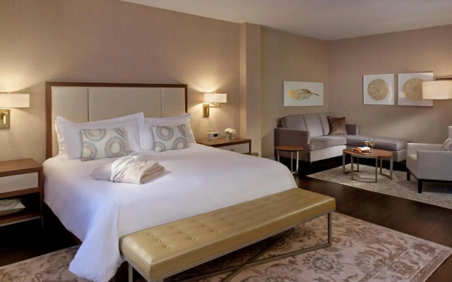 The Lord Nelson Hotel & Suites