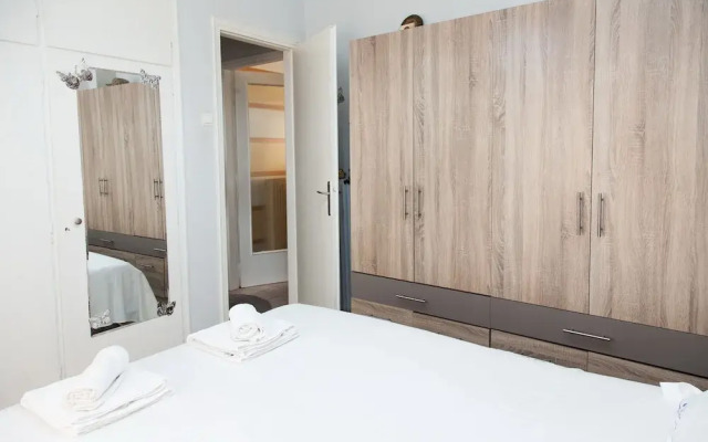 Cute apartment in Neos Kosmos