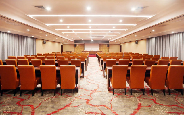 Mao'nan Minzu Hotel