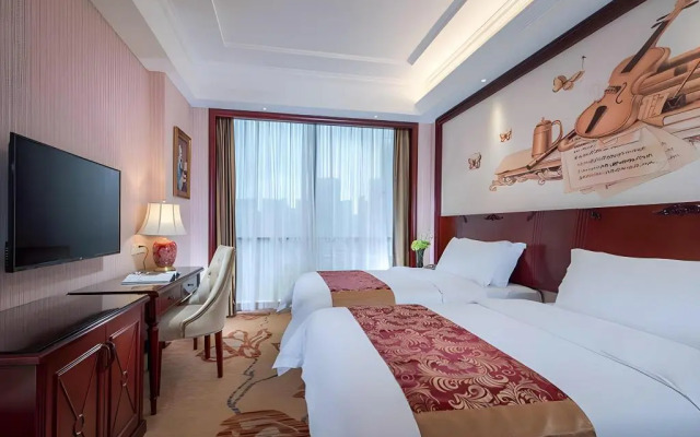 Vienna Hotel North Shenzhen Science and Technology Park Branch