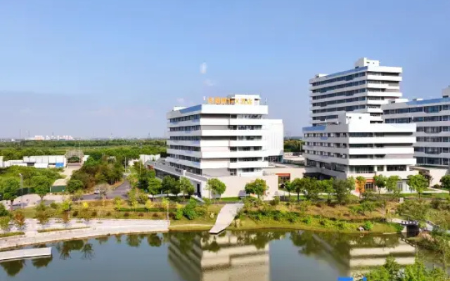 Wuguojie 1+X Hotel