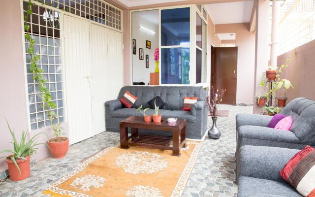 OYO Flagship 9528 Hotel Midas Casita