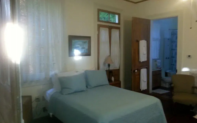 Degas House - Duvigneaud Apartments