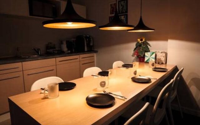Sleep in Hostel & Apartments