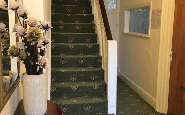 Ivydene Hotel