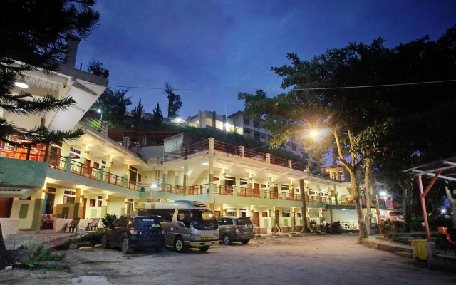 Pandu Lakeside Hotel Parapat - Toba Lake