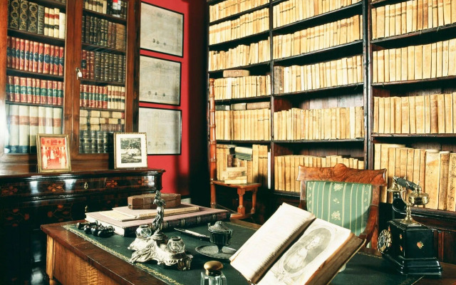 Domus Laeta