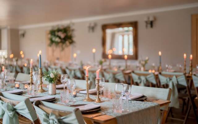 Tottington Manor