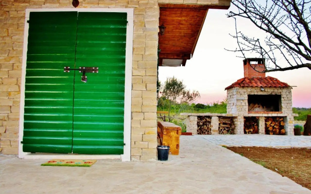 Romantic Villa Cherry