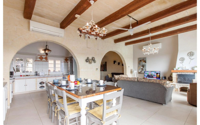 Twilight Gozitan Farmhouse With Pool