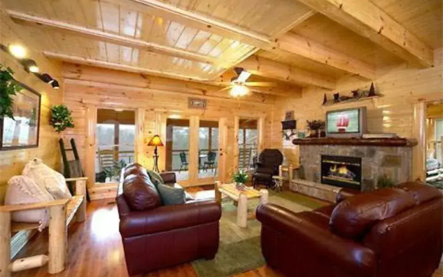 Bear Den Lodge by RedAwning