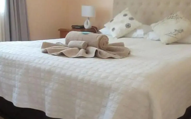 Rubyvale Motel & Holiday Units - An Adults Only Getaway