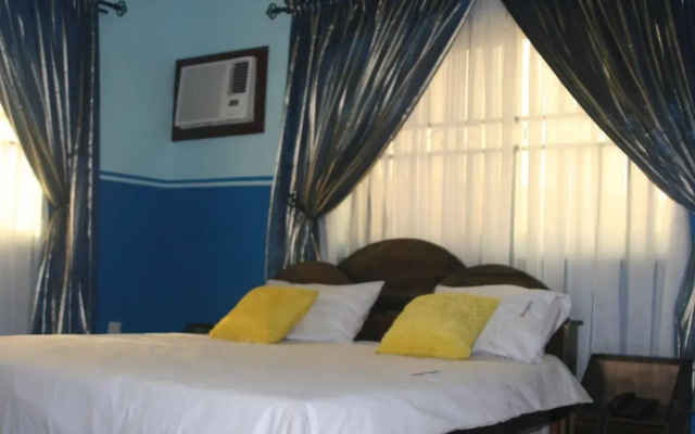 Esado Suites and Conference Alagbado