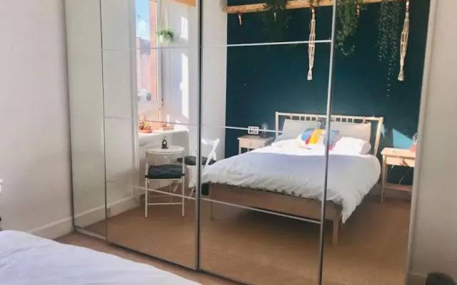 Cosy 2 Bedroom Flat in Edinburgh