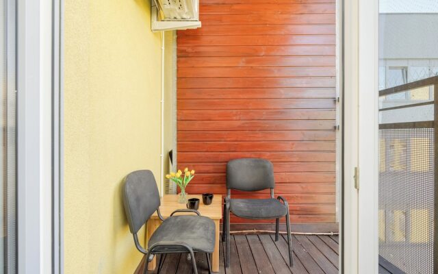 Wroclaw Dark Blue Apartment by Renters