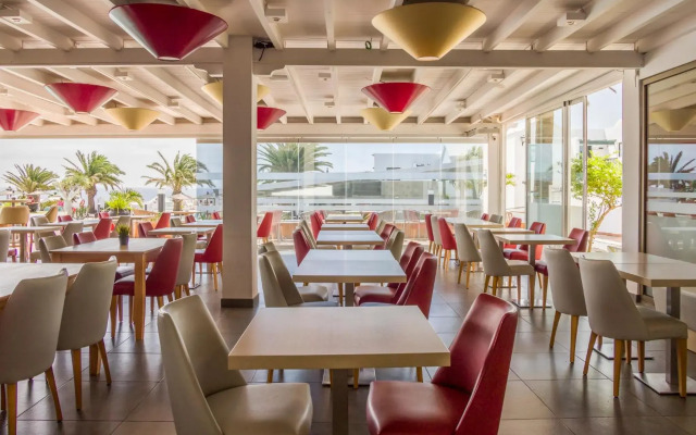 Aparthotel ILUNION Costa Sal Lanzarote