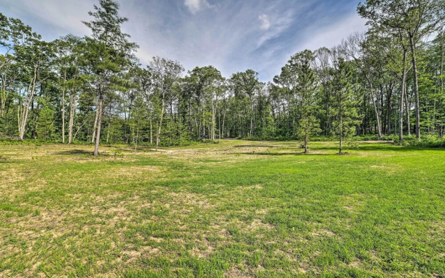 Pet-friendly Home w/ Hot Tub in Northern Michigan!