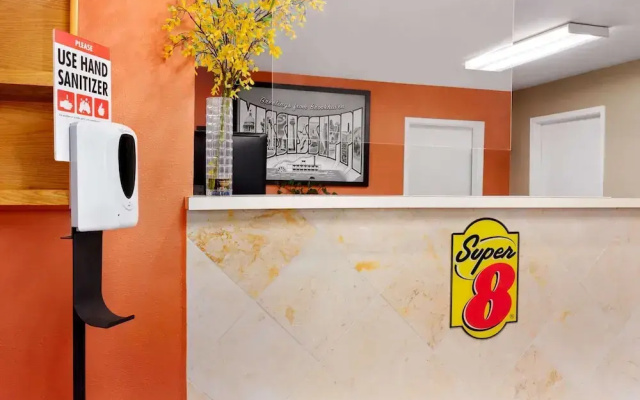 Super 8 Brookhaven