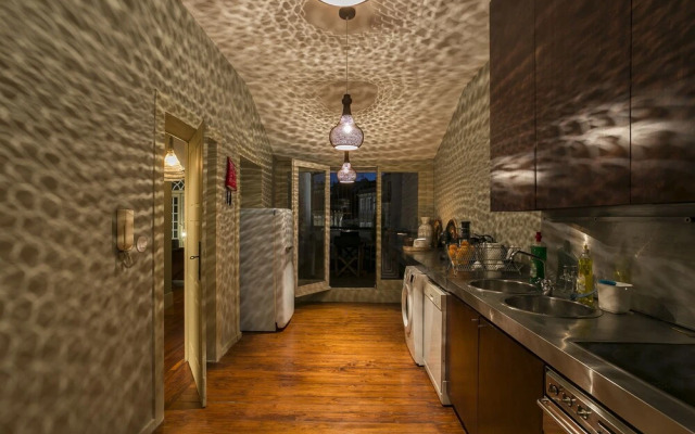 Nomad Town House