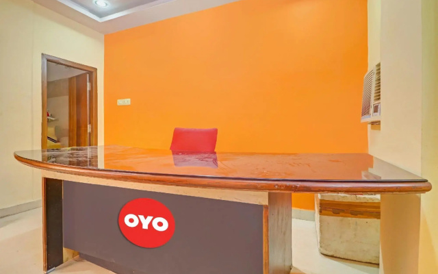 OYO Flagship 80468 Hotel R Square