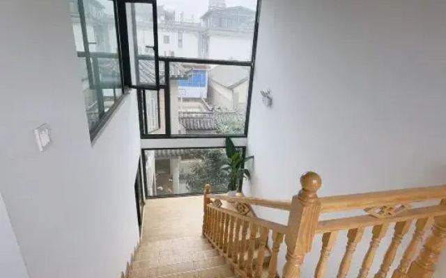 71 Manshe Homestay (Dali Ancient City Branch)