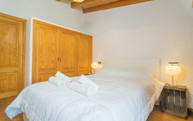 Son Paparra in Inca With 2 Bedrooms and 2 Bathrooms