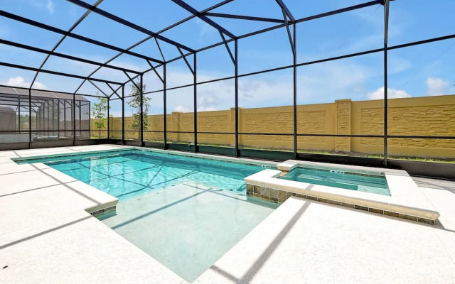 Luxury and Sophisticated 15 BR Ensuite